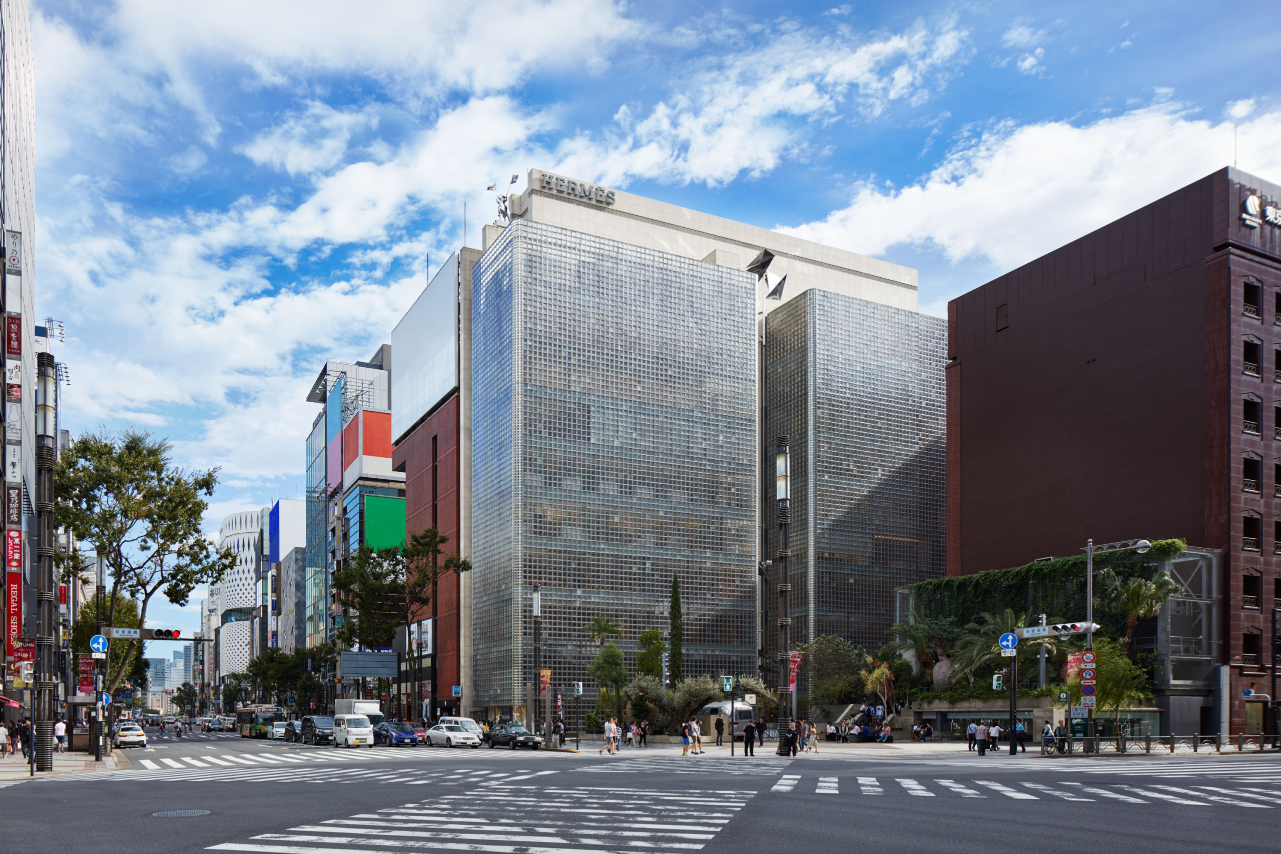 https://awt2025.artweektokyo.com/wp-content/uploads/2022/07/f6f67960193925cbd315e55a06f6ac27-scaled.jpg