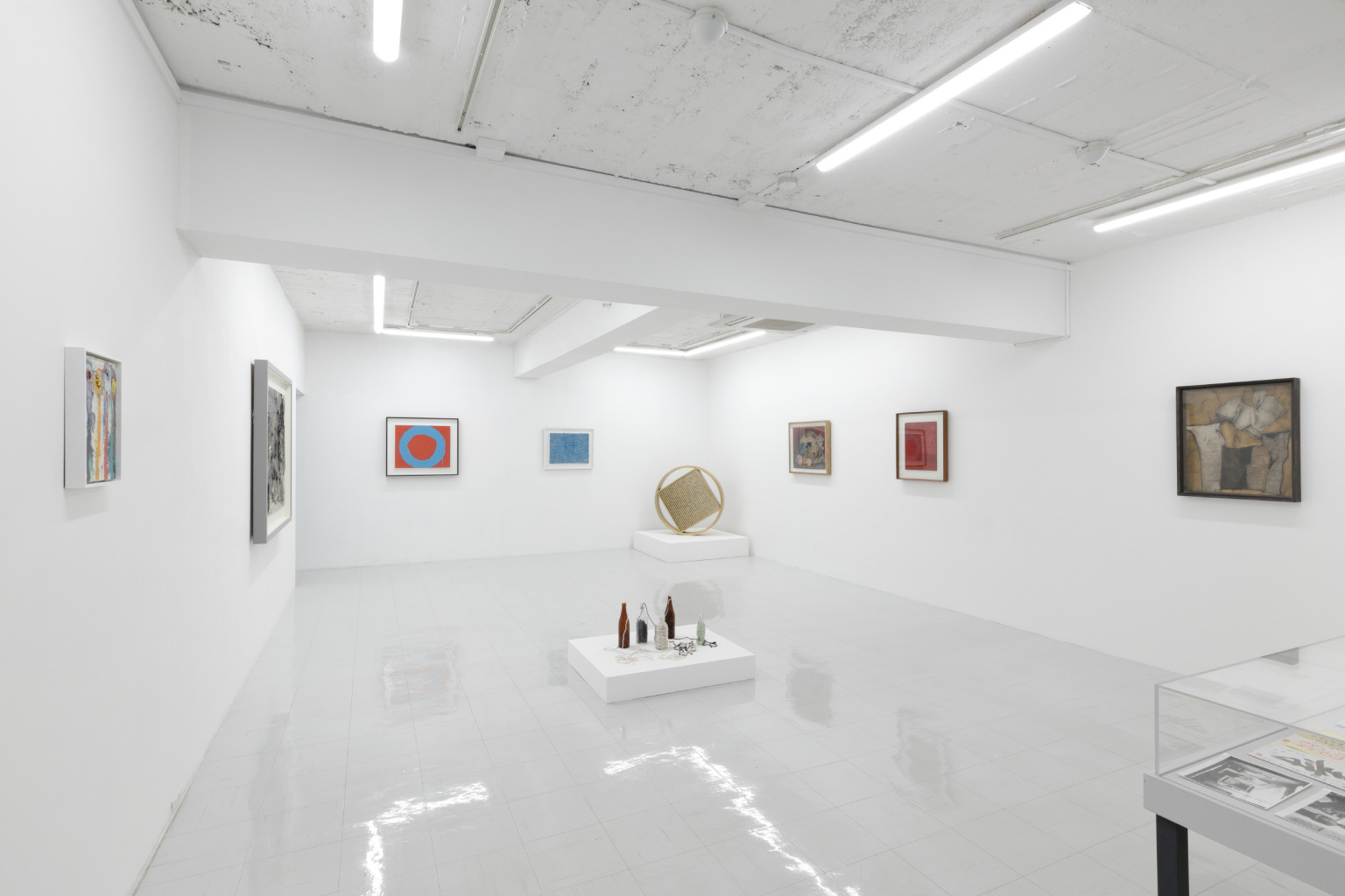 https://awt2025.artweektokyo.com/wp-content/uploads/2025/08/d956fb722a3d7539546c998b04b7937a-1-1536x1024-1.jpg