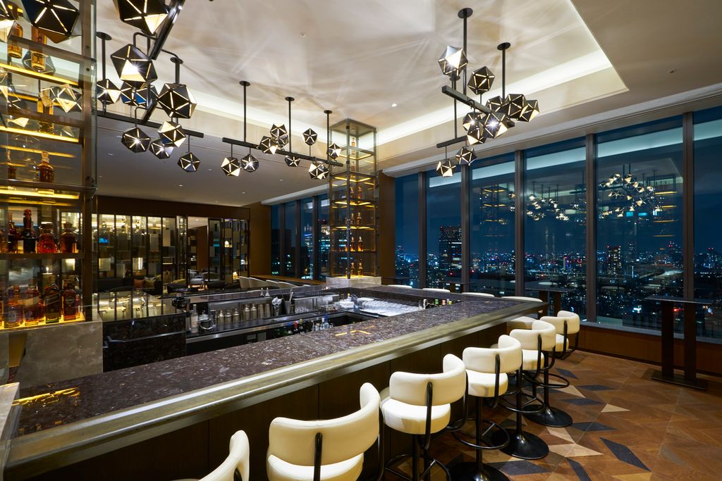 BAR & LOUNGE STARLIGHT